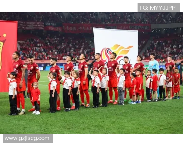 聚焦足球巨星alex探索绿茵场上的非凡荣耀与无限激情